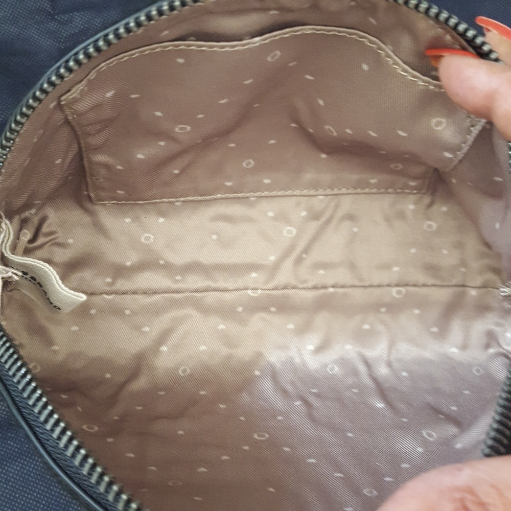 LUCKY BRAND CLUTCH - Picture 3 of 6